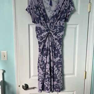 Seraphine Lavender Blossom knot front maternity dress . Aso Kate Middleton